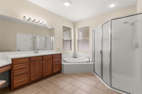 House in Leesburg, Florida 2 bedrooms, 161.46 sq.m. № 2394086 - photo 19