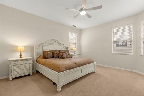 House in Leesburg, Florida 2 bedrooms, 161.46 sq.m. № 2394086 - photo 12
