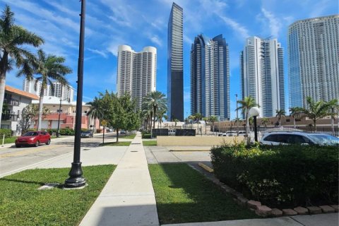 Copropriété à vendre à Sunny Isles Beach, Floride: 2 chambres, 74.41 m2 № 1482283 - photo 3