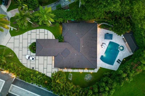 Снять в аренду виллу или дом в Майами, Флорида 4 спальни, 325.53м2, № 2041464 - фото 2