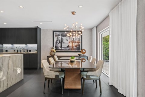 Снять в аренду виллу или дом в Майами, Флорида 4 спальни, 325.53м2, № 2041464 - фото 27