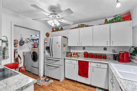 Condo in Lakeland, Florida, 2 bedrooms  № 1900971 - photo 10