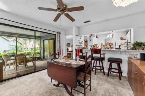 Condo in Lakeland, Florida, 2 bedrooms  № 1900971 - photo 14