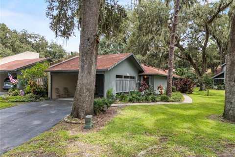 Condo in Lakeland, Florida, 2 bedrooms  № 1900971 - photo 1