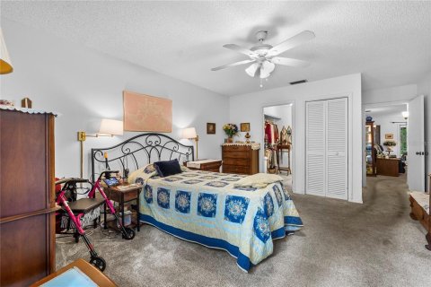 Condo in Lakeland, Florida, 2 bedrooms  № 1900971 - photo 16