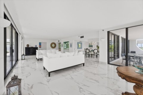 Condo in Palm Beach, Florida, 3 bedrooms  № 2158422 - photo 3