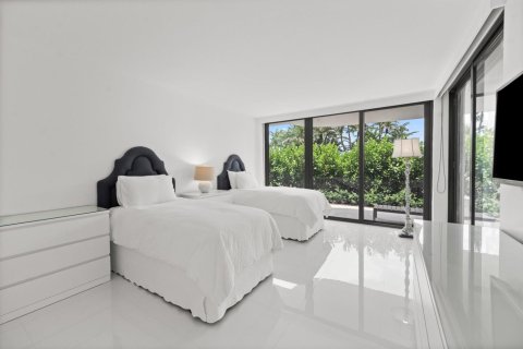 Condo in Palm Beach, Florida, 3 bedrooms  № 2158422 - photo 22