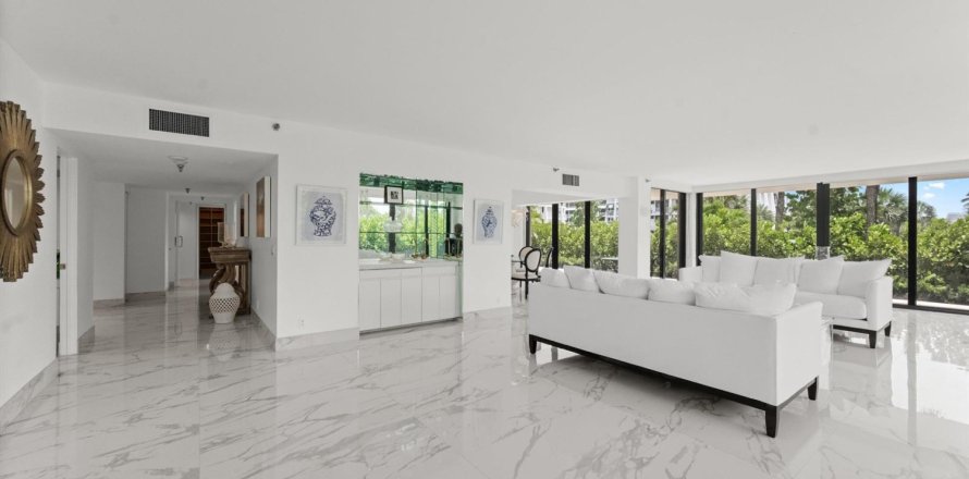 Condo in Palm Beach, Florida, 3 bedrooms  № 2158422