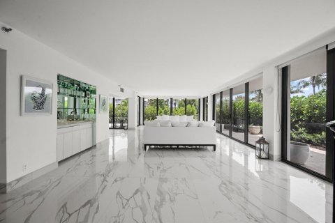 Condo in Palm Beach, Florida, 3 bedrooms  № 2158422 - photo 4