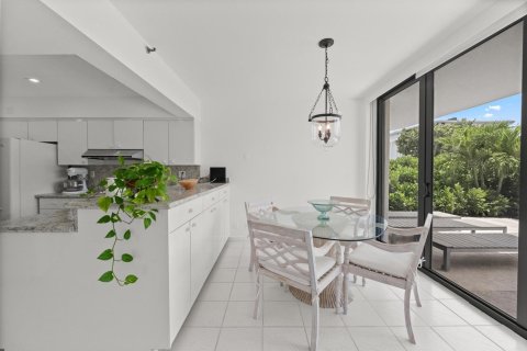 Condo in Palm Beach, Florida, 3 bedrooms  № 2158422 - photo 12