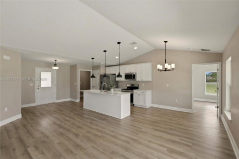 Villa ou maison à vendre à Sebring, Floride: 4 chambres, 164.72 m2 № 2042609 - photo 3