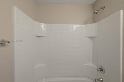 Villa ou maison à vendre à Sebring, Floride: 4 chambres, 164.72 m2 № 2042609 - photo 24