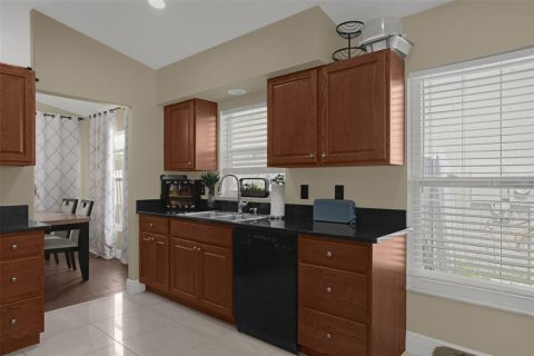 Casa en venta en Kissimmee, Florida, 3 dormitorios, 129.69 m2 № 2387560 - foto 11