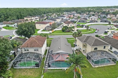 Casa en venta en Kissimmee, Florida, 3 dormitorios, 129.69 m2 № 2387560 - foto 30