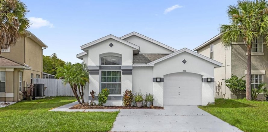 Casa en Kissimmee, Florida 3 dormitorios, 129.69 m2 № 2387560