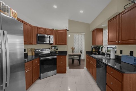 Casa en venta en Kissimmee, Florida, 3 dormitorios, 129.69 m2 № 2387560 - foto 9