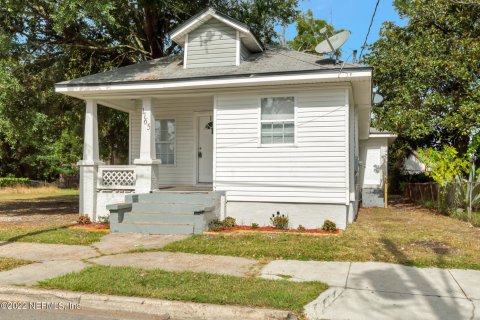 House in Jacksonville, Florida 4 bedrooms, 108.7 sq.m. № 765961 - photo 1