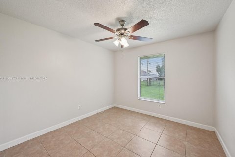Casa en venta en Port St. Lucie, Florida, 3 dormitorios, 116.03 m2 № 1964914 - foto 24