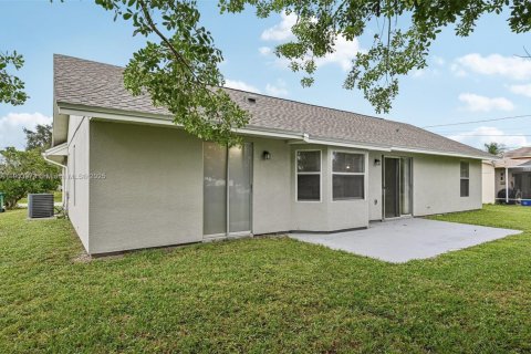 Casa en venta en Port St. Lucie, Florida, 3 dormitorios, 116.03 m2 № 1964914 - foto 26