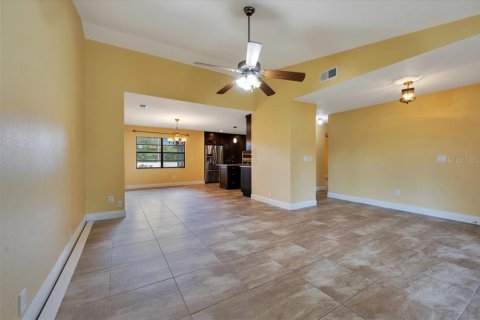 Casa en venta en Orlando, Florida, 3 dormitorios, 149.02 m2 № 1909680 - foto 5