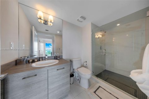 Copropriété à louer à Sunny Isles Beach, Floride: 2 chambres, 144.28 m2 № 2079988 - photo 18