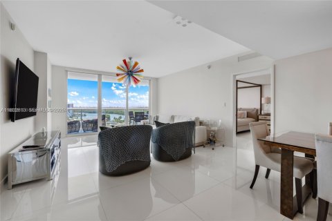 Copropriété à louer à Sunny Isles Beach, Floride: 2 chambres, 144.28 m2 № 2079988 - photo 5