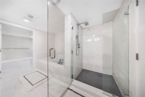 Copropriété à louer à Sunny Isles Beach, Floride: 2 chambres, 144.28 m2 № 2079988 - photo 27