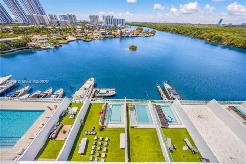 Copropriété à louer à Sunny Isles Beach, Floride: 2 chambres, 144.28 m2 № 2079988 - photo 30