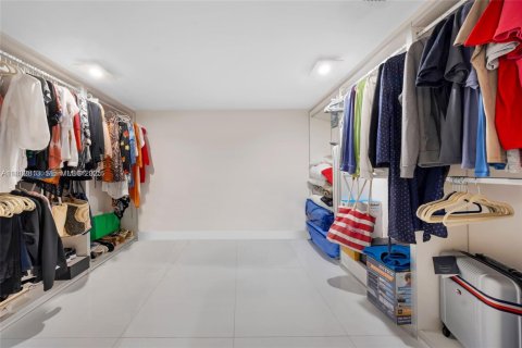 Copropriété à louer à Sunny Isles Beach, Floride: 2 chambres, 144.28 m2 № 2079988 - photo 28
