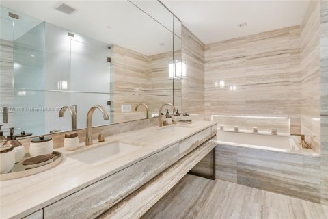 Снять в аренду кондоминиум в Санни-Айлс-Бич, Флорида 3 спальни, 210.98м2, № 1705726 - фото 13