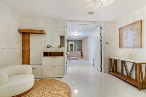 Copropriété à louer à Sunny Isles Beach, Floride: 3 chambres, 210.98 m2 № 1705726 - photo 25