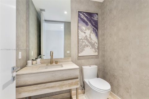 Copropriété à louer à Sunny Isles Beach, Floride: 3 chambres, 210.98 m2 № 1705726 - photo 23