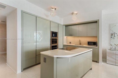 Copropriété à louer à Sunny Isles Beach, Floride: 3 chambres, 210.98 m2 № 1705726 - photo 9