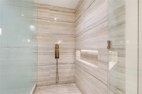 Copropriété à louer à Sunny Isles Beach, Floride: 3 chambres, 210.98 m2 № 1705726 - photo 14