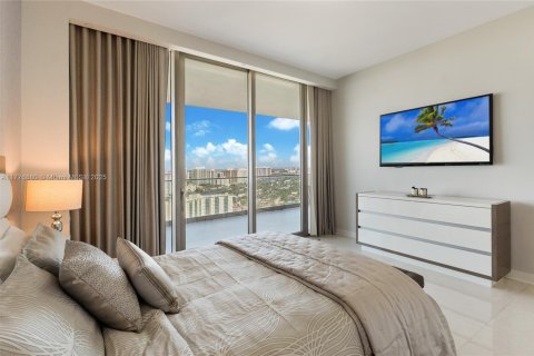 Copropriété à louer à Sunny Isles Beach, Floride: 3 chambres, 210.98 m2 № 1705726 - photo 19