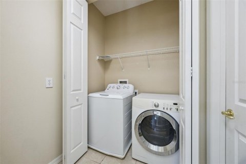 Townhouse in Orlando, Florida 3 bedrooms, 170.38 sq.m. № 2148477 - photo 30