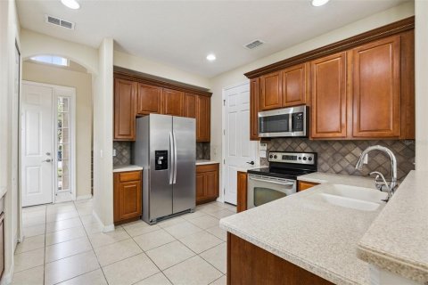 Townhouse in Orlando, Florida 3 bedrooms, 170.38 sq.m. № 2148477 - photo 5