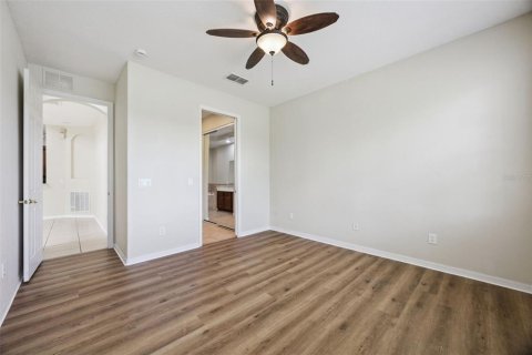 Townhouse in Orlando, Florida 3 bedrooms, 170.38 sq.m. № 2148477 - photo 12