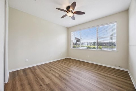 Townhouse in Orlando, Florida 3 bedrooms, 170.38 sq.m. № 2148477 - photo 13