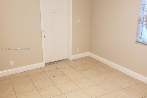 Villa ou maison à louer à Pompano Beach, Floride: 2 chambres № 1941282 - photo 7