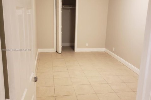 House in Pompano Beach, Florida 2 bedrooms № 1941282 - photo 18