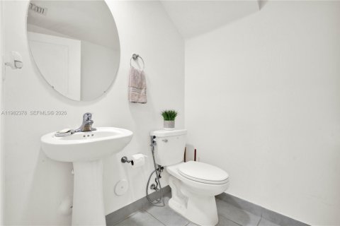 Adosado en venta en Homestead, Florida, 4 dormitorios, 157.47 m2 № 2045111 - foto 16