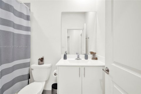 Adosado en venta en Homestead, Florida, 4 dormitorios, 157.47 m2 № 2045111 - foto 29