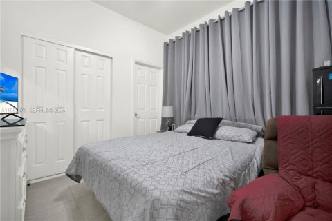 Adosado en venta en Homestead, Florida, 4 dormitorios, 157.47 m2 № 2045111 - foto 8