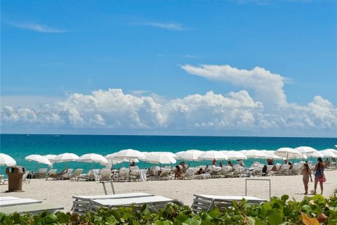 Купить кондоминиум в Санни-Айлс-Бич, Флорида 2 спальни, 129.04м2, № 1929399 - фото 25