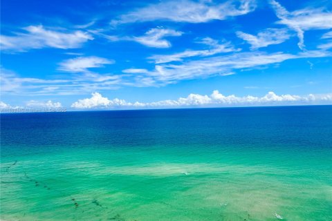 Купить кондоминиум в Санни-Айлс-Бич, Флорида 2 спальни, 129.04м2, № 1929399 - фото 24