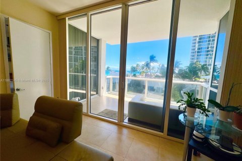 Купить кондоминиум в Санни-Айлс-Бич, Флорида 2 спальни, 129.04м2, № 1929399 - фото 5
