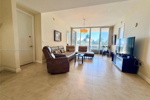 Купить кондоминиум в Санни-Айлс-Бич, Флорида 2 спальни, 129.04м2, № 1929399 - фото 8