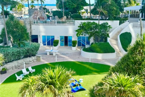 Купить кондоминиум в Санни-Айлс-Бич, Флорида 2 спальни, 129.04м2, № 1929399 - фото 4