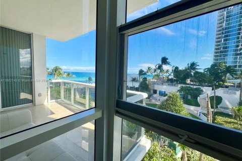 Купить кондоминиум в Санни-Айлс-Бич, Флорида 2 спальни, 129.04м2, № 1929399 - фото 18